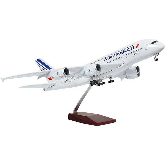 Colección Gigantes del Aire Modelos a Escala Resina Premium – Variantes LED – Aerolíneas del Mundo